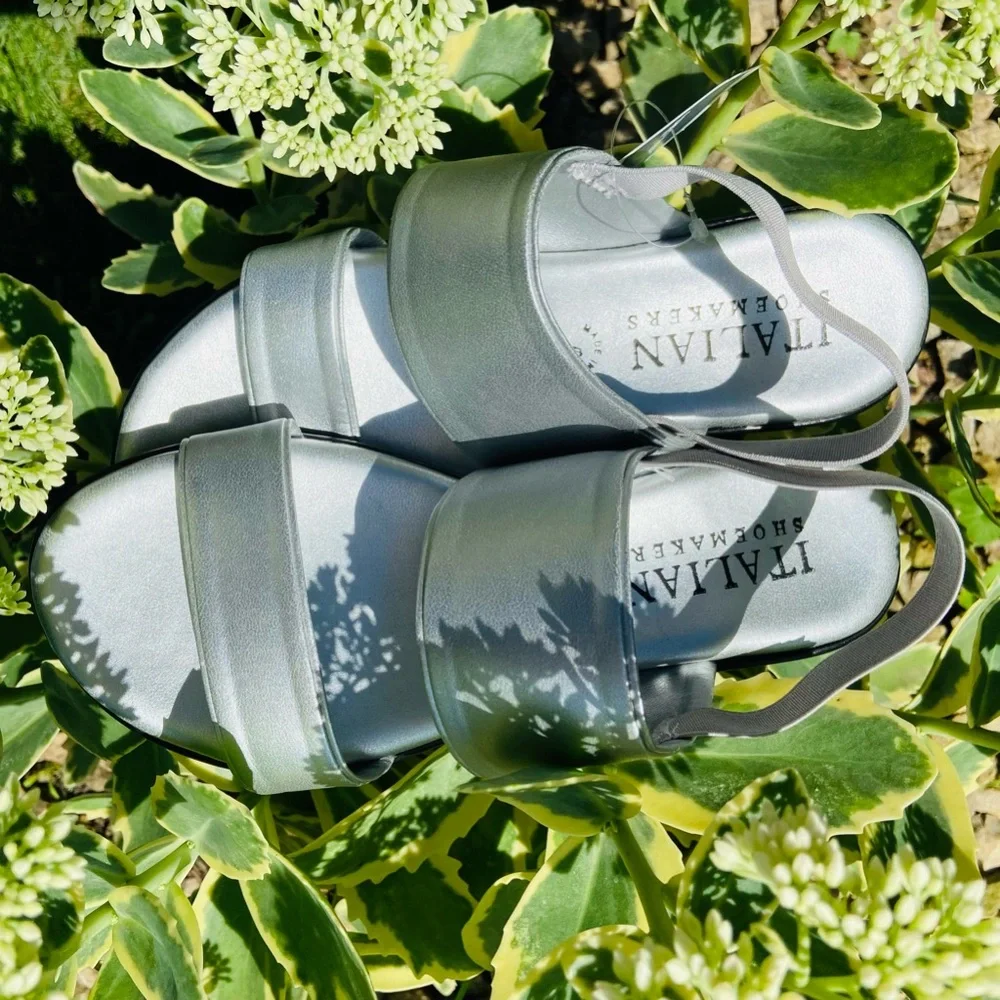NWT Women Sz-6.5 ITALIAN SHOEMAKERS- Silver Flats Open Toe & Elastic Heal Straps